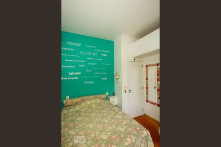 Apartamento à venda com 100m², 3 quartos e 1 vaga Apartamento à venda com 100m², 3 quartos e 1 vagaQuarto 2