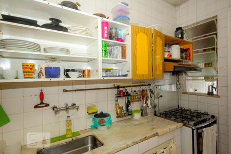Apartamento à venda com 100m², 3 quartos e 1 vaga Apartamento à venda com 100m², 3 quartos e 1 vagaCozinha