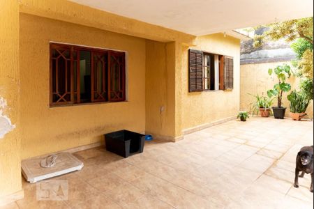 Casa à venda com 166m², 4 quartos e 2 vagas Casa à venda com 166m², 4 quartos e 2 vagasGaragem