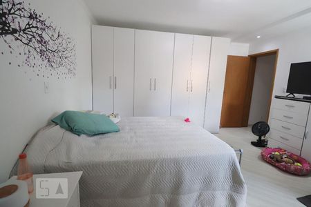 Casa à venda com 170m², 3 quartos e 2 vagasSuíte 2