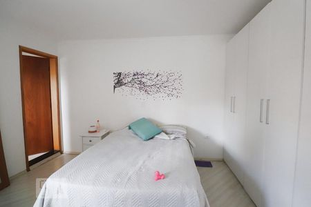 Casa à venda com 170m², 3 quartos e 2 vagasSuíte 2