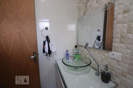 Casa à venda com 170m², 3 quartos e 2 vagasBanheiro Suíte 1