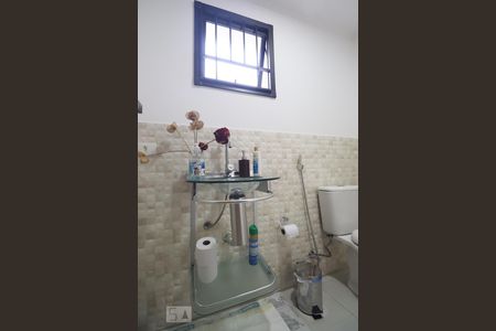 Casa à venda com 170m², 3 quartos e 2 vagasLavabo