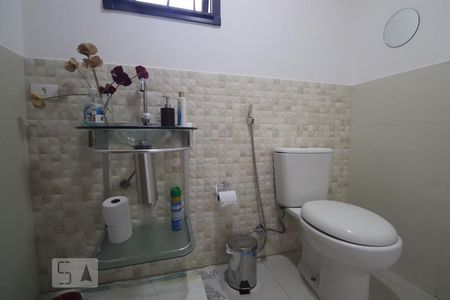 Casa à venda com 170m², 3 quartos e 2 vagasLavabo