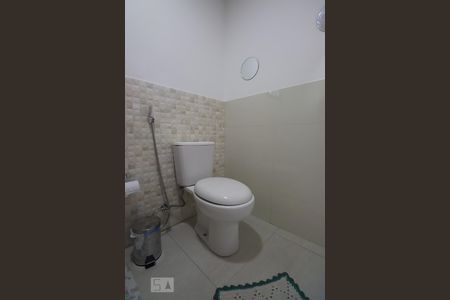 Casa à venda com 170m², 3 quartos e 2 vagasLavabo