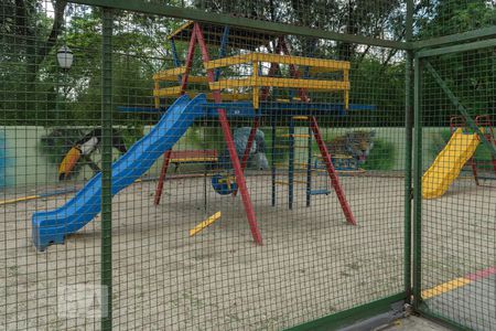 Apartamento à venda com 63m², 2 quartos e 1 vaga Apartamento à venda com 63m², 2 quartos e 1 vagaÁrea Comum - Playground