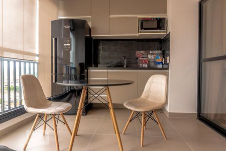 Apartamento à venda com 30m², 1 quarto e 1 vaga Apartamento à venda com 30m², 1 quarto e 1 vagaSala de Jantar - Varanda