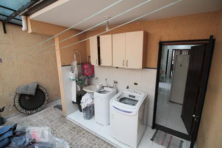 Casa para alugar com 400m², 3 quartos e 2 vagas Casa para alugar com 400m², 3 quartos e 2 vagasArea de serviço