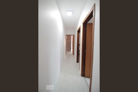 Casa para alugar com 400m², 3 quartos e 2 vagas Casa para alugar com 400m², 3 quartos e 2 vagasCorredor