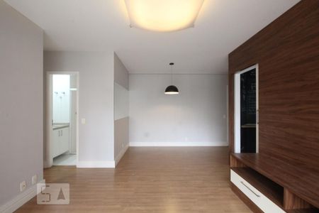 Sala de apartamento para alugar com 2 quartos, 65m² em Vila Olímpia, São Paulo