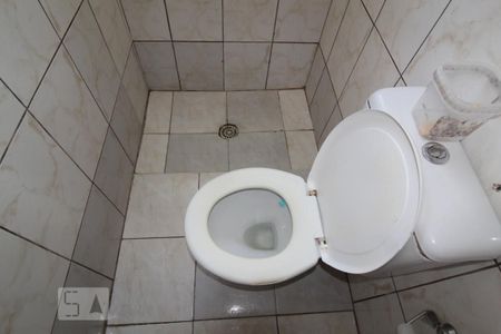 Casa à venda com 400m², 2 quartos e 3 vagasBanheiro