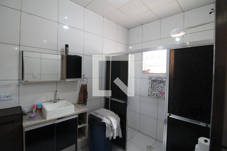 Casa à venda com 265m², 2 quartos e 1 vagaBanheiro 