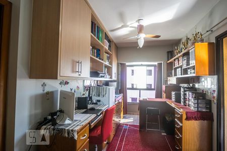 Apartamento à venda com 168m², 3 quartos e 3 vagas Apartamento à venda com 168m², 3 quartos e 3 vagasEscritório