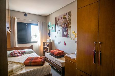 Apartamento à venda com 168m², 3 quartos e 3 vagas Apartamento à venda com 168m², 3 quartos e 3 vagasQuarto