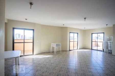 Apartamento à venda com 168m², 3 quartos e 3 vagas Apartamento à venda com 168m², 3 quartos e 3 vagasÁrea comum - Salão de festas