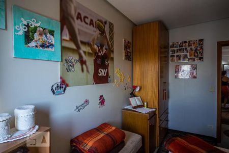 Apartamento à venda com 168m², 3 quartos e 3 vagas Apartamento à venda com 168m², 3 quartos e 3 vagasQuarto