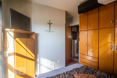 Apartamento à venda com 168m², 3 quartos e 3 vagas Apartamento à venda com 168m², 3 quartos e 3 vagasSuíte 2