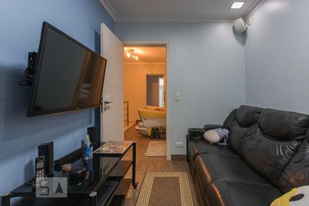 Casa à venda com 320m², 4 quartos e 4 vagas Casa à venda com 320m², 4 quartos e 4 vagasEscritório