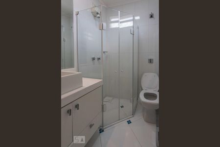 Casa à venda com 320m², 4 quartos e 4 vagas Casa à venda com 320m², 4 quartos e 4 vagasBanheiro 3 Escritório