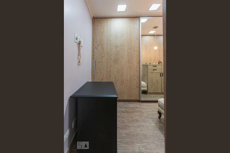 Casa à venda com 320m², 4 quartos e 4 vagas Casa à venda com 320m², 4 quartos e 4 vagasClosed Suíte 1