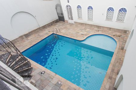 Casa à venda com 320m², 4 quartos e 4 vagas Casa à venda com 320m², 4 quartos e 4 vagasPiscina Vista Edícula