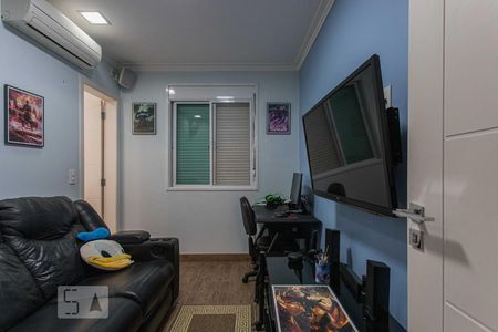 Casa à venda com 320m², 4 quartos e 4 vagas Casa à venda com 320m², 4 quartos e 4 vagasEscritório