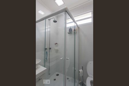 Casa à venda com 320m², 4 quartos e 4 vagas Casa à venda com 320m², 4 quartos e 4 vagasBanheiro 1 Suite 1