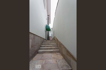 Casa à venda com 320m², 4 quartos e 4 vagas Casa à venda com 320m², 4 quartos e 4 vagasQuintal