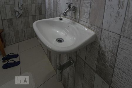 Casa à venda com 320m², 4 quartos e 4 vagas Casa à venda com 320m², 4 quartos e 4 vagasBanheiro 7 Garagem