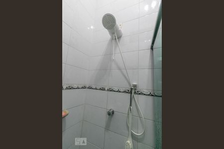 Casa à venda com 120m², 2 quartos e 2 vagas Casa à venda com 120m², 2 quartos e 2 vagasBanheiro da Suíte