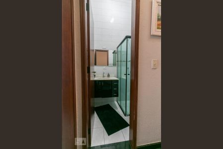 Casa à venda com 120m², 2 quartos e 2 vagas Casa à venda com 120m², 2 quartos e 2 vagasBanheiro 2