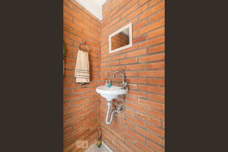 Casa à venda com 120m², 2 quartos e 2 vagas Casa à venda com 120m², 2 quartos e 2 vagas Salão de Festas - Lavabo