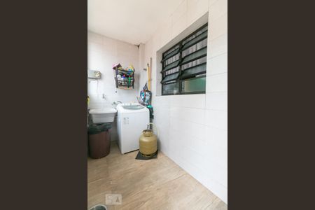 Casa à venda com 120m², 2 quartos e 2 vagas Casa à venda com 120m², 2 quartos e 2 vagasÁrea de Serviço