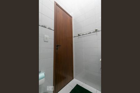 Casa à venda com 120m², 2 quartos e 2 vagas Casa à venda com 120m², 2 quartos e 2 vagasBanheiro 2