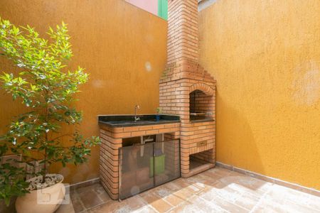 Casa à venda com 120m², 2 quartos e 2 vagas Casa à venda com 120m², 2 quartos e 2 vagasChurrasqueira