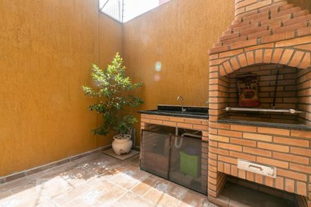 Casa à venda com 120m², 2 quartos e 2 vagas Casa à venda com 120m², 2 quartos e 2 vagasChurrasqueira