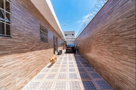 Casa à venda com 215m², 3 quartos e 7 vagasGaragem