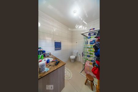 Casa à venda com 215m², 3 quartos e 7 vagasBanheiro do Quarto 2