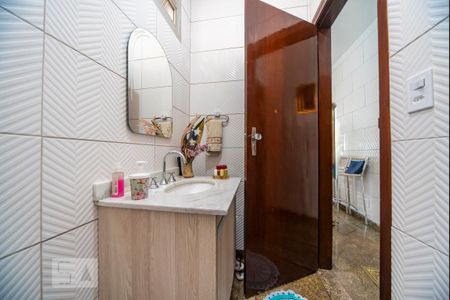 Casa à venda com 215m², 3 quartos e 7 vagasLavabo