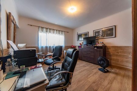 Casa à venda com 215m², 3 quartos e 7 vagasQuarto 2