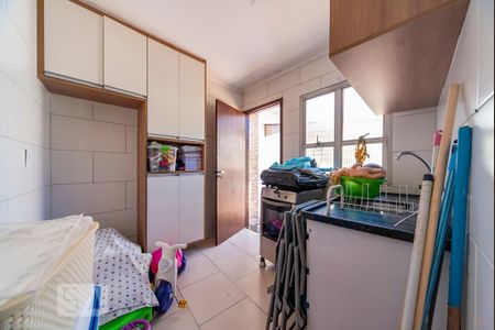 Casa à venda com 215m², 3 quartos e 7 vagasCozinha da Edícula