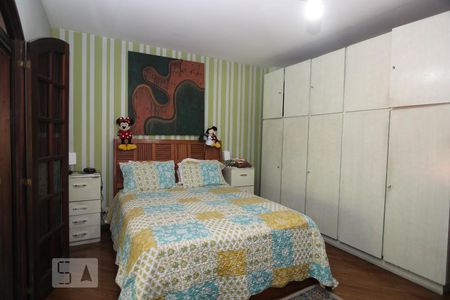 Casa para alugar com 486m², 5 quartos e 3 vagas Casa para alugar com 486m², 5 quartos e 3 vagasSuíte 1