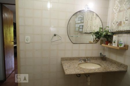 Casa para alugar com 486m², 5 quartos e 3 vagas Casa para alugar com 486m², 5 quartos e 3 vagasBanheiro da Suíte 3