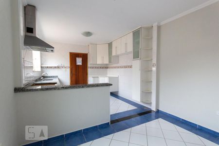 Casa à venda com 143m², 3 quartos e 2 vagas Casa à venda com 143m², 3 quartos e 2 vagasCozinha