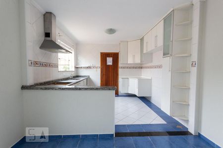Casa à venda com 143m², 3 quartos e 2 vagas Casa à venda com 143m², 3 quartos e 2 vagasCozinha