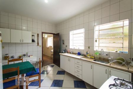 Casa à venda com 180m², 3 quartos e 6 vagasCozinha