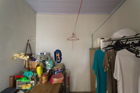 Casa à venda com 180m², 3 quartos e 6 vagasQuarto Serviço