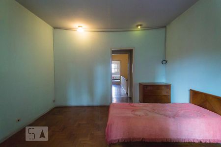 Casa à venda com 180m², 3 quartos e 6 vagasQuarto 2 - Suíte