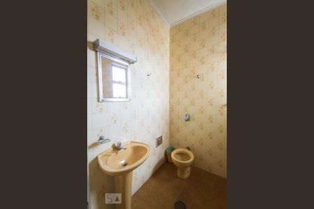 Casa à venda com 180m², 3 quartos e 6 vagasBanheiro