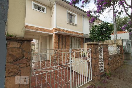 Casa à venda com 180m², 3 quartos e 6 vagasFachada
